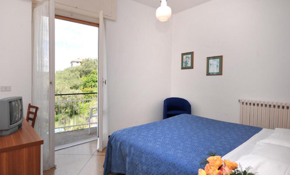 Hotel Mediterraneo Cavi di Lavagna Bilik gambar